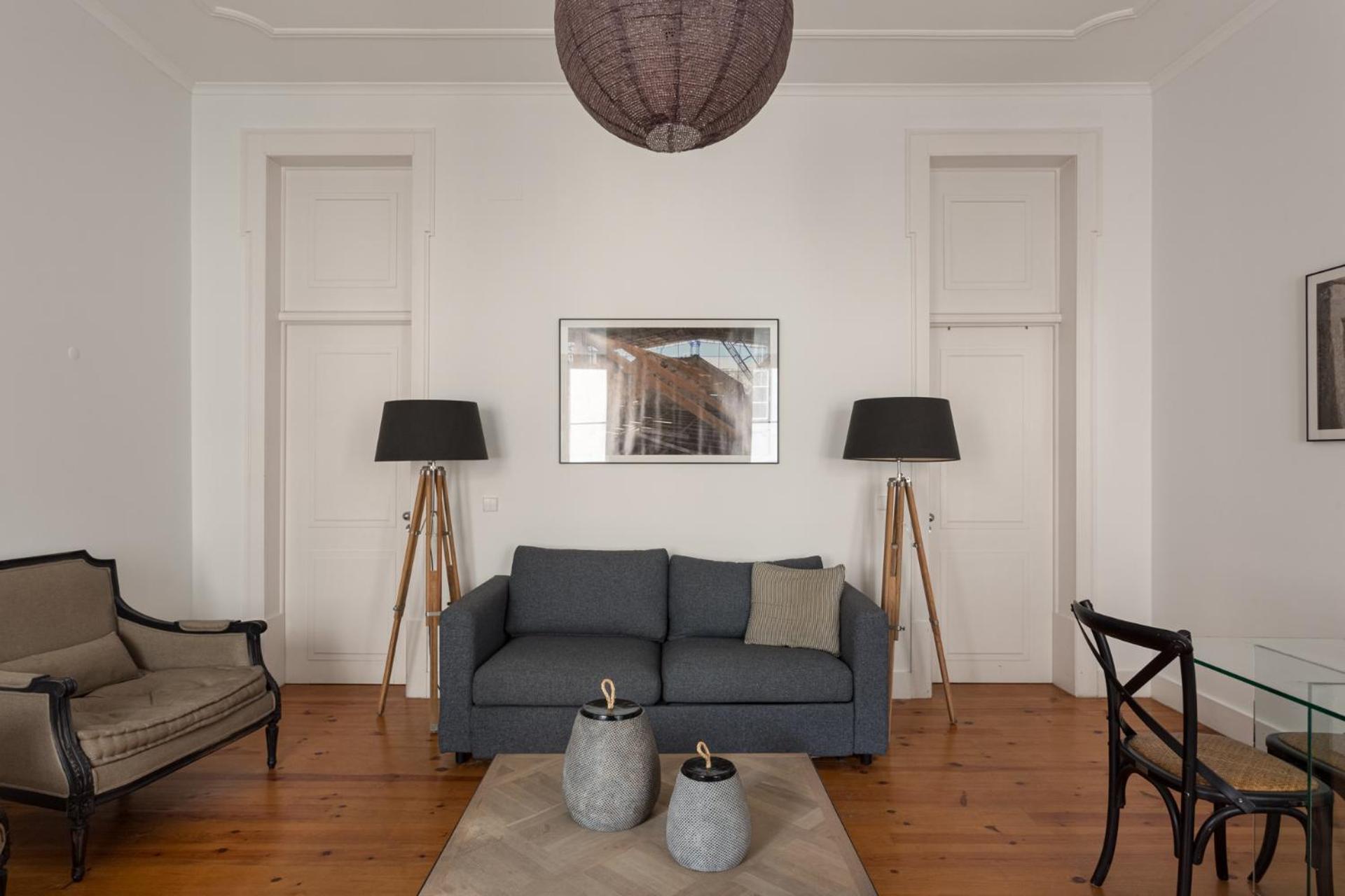 Chic 1-bedroom In Cais Do Sodre - Modern And * Lisbon