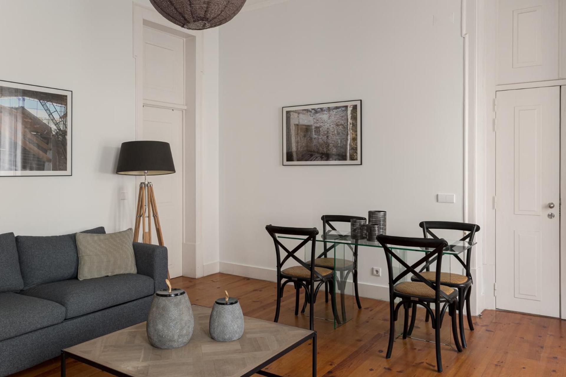 Chic 1-bedroom In Cais Do Sodre - Modern And Apartment Lisbon